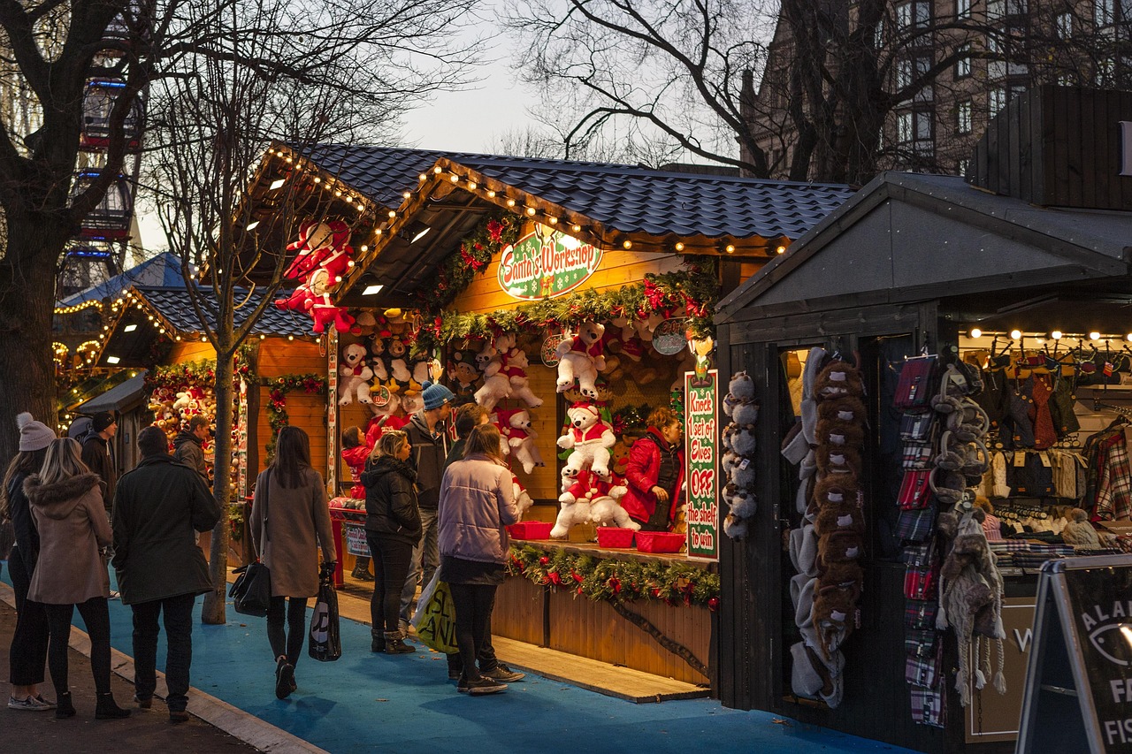 Weihnachtsmarkt, Foto: ShenXin/Pixabay